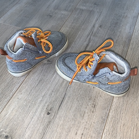 Gap Tie/Zip Boot Size 7 - Picture 3 of 6